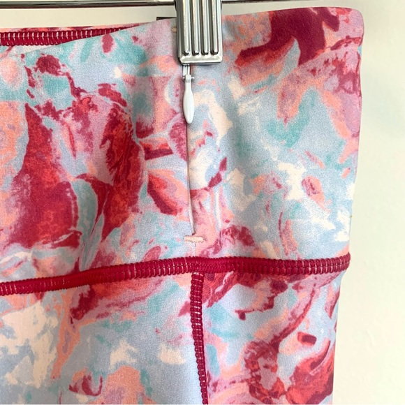 Calia Essential Crop Ruched Printed Tight Capri Coral Tempest Clouds Size M - Picture 7 of 10